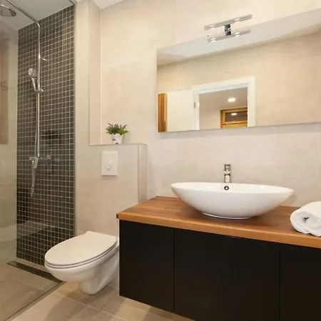 In With Sea View, Balcony, Air Conditioning, Wifi *