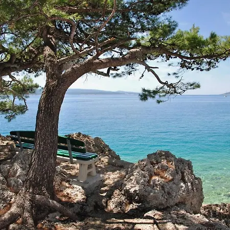 Apartment In With Sea View, Balcony, Air Conditioning, Wifi